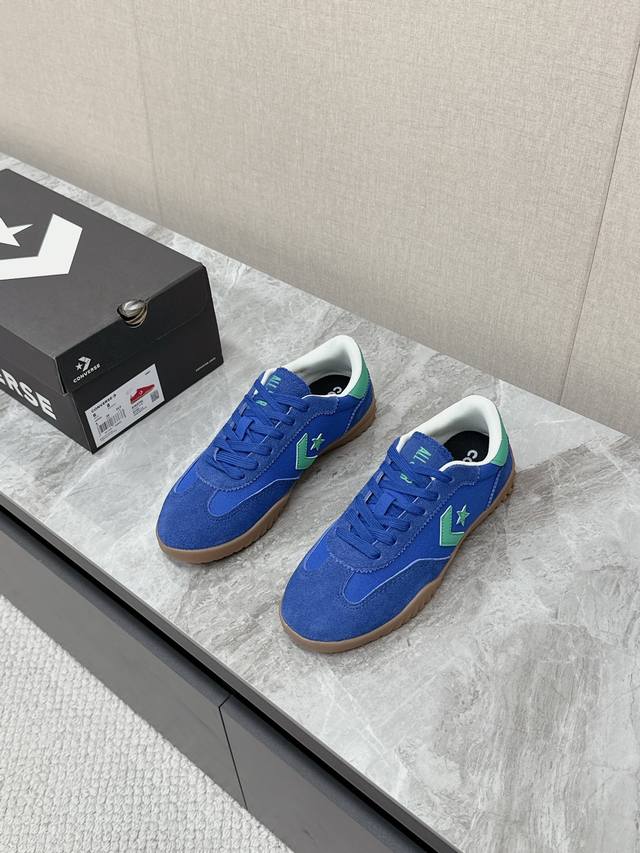 Converse Run Star 流星运动鞋 众多明星小红潮人同款 ”流星“登场！匡威流星复古运动鞋重磅上新时尚多色，拿捏百变风格复古星箭标，经典回潮这个夏天