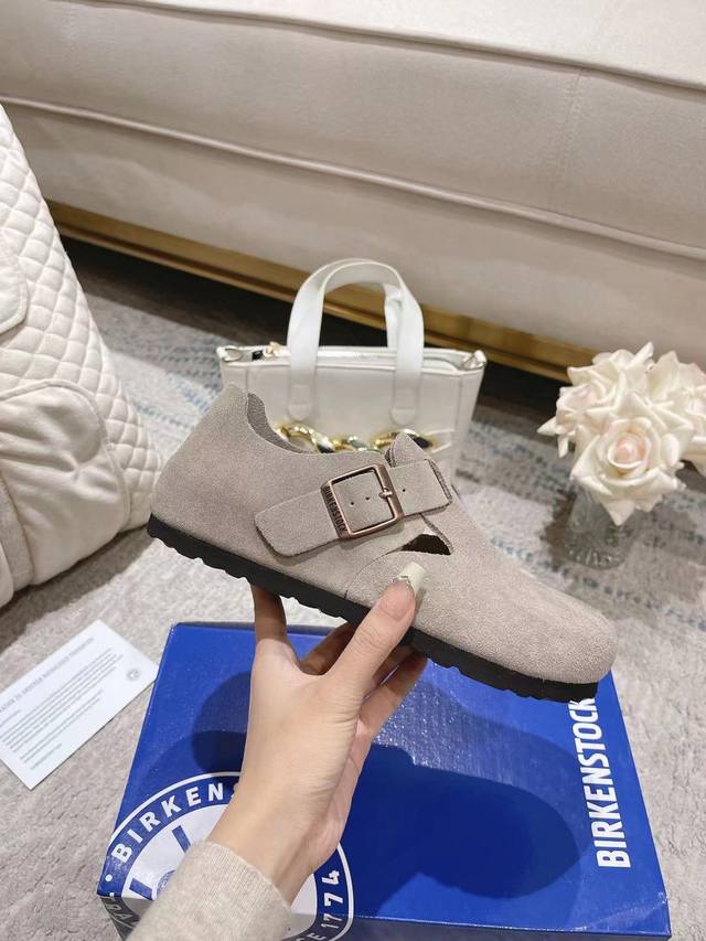 2024早春博肯鞋 Birkenstock 是一种德国品牌的鞋履，Birkenstock创立于1774年，以其特别的外观设计和舒适的穿着感，而闻名于世，采用了可