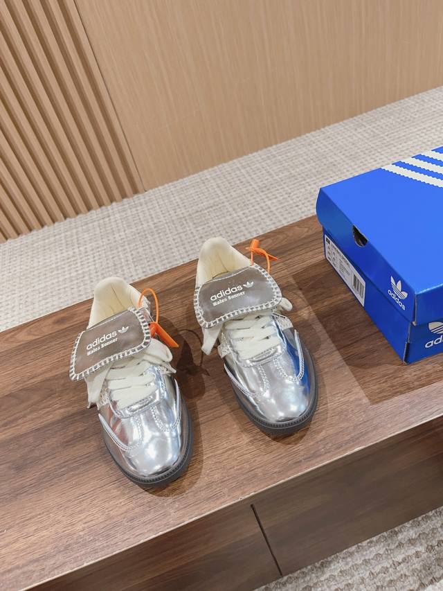 液态银 Wales Bonner X Adidas Originals Samba Classic Silver Metallic 桑巴舞系列绅士德训足球风百搭