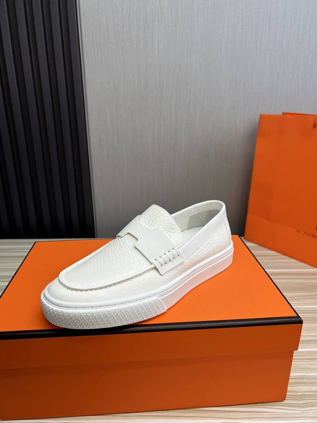 工厂价 男鞋加10 Hermes Parfums 爱马仕.高端精品 Size：35-45 男鞋38.45订做不退换 爱马仕.男士休闲驾车，官网同步新品，全新升级