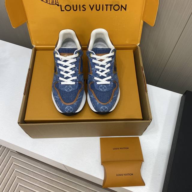 出厂价 顶级版本 新款上架 顶级版本 Louis Vuitton 23Ss Skate面包滑板鞋 从名字上来看是为新款滑板鞋。和中高帮的篮球鞋比起来，这种休闲风