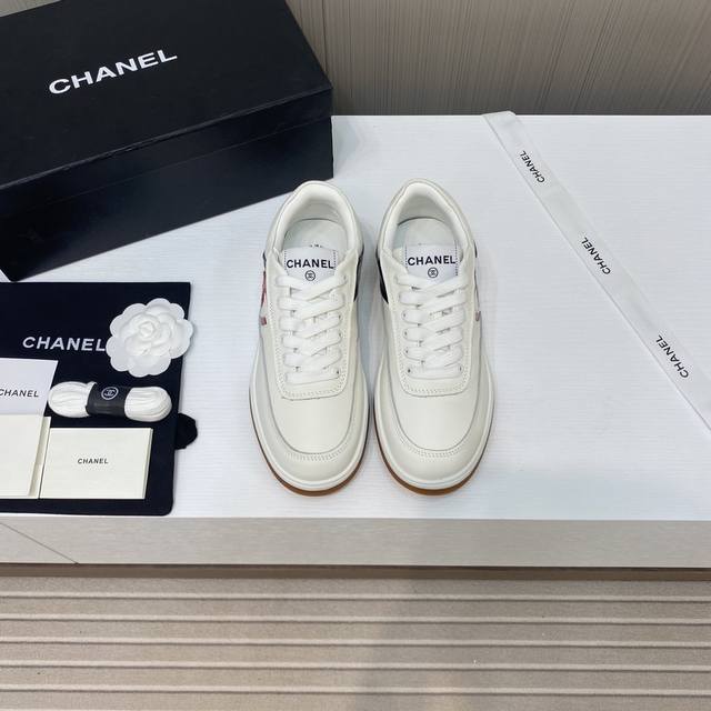 出厂价 顶级品质 Chanel香奈儿 小香2024新品 专柜新款爆款系列 23C 最新爆款 休闲板鞋 小香 年末爆款单品 经典配色 菱格清新彩色拼色 Coco女