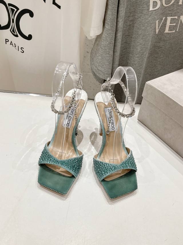 高版本出厂 Jimmy Choo*｜Jc 吉米周2024Ss夏季新款烫钻高跟凉鞋 原版套楦，完美的线条，简约大气上脚显气质粗跟舒适百搭，还能拉长双腿显高显瘦显腿