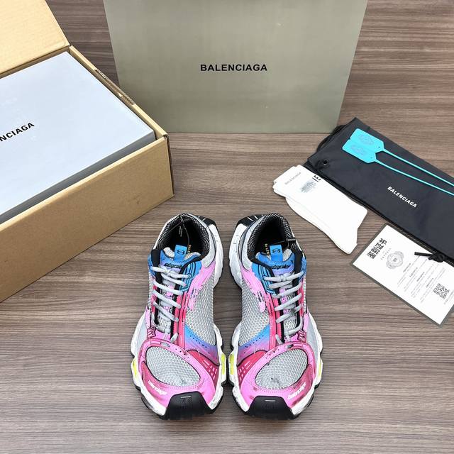 顶级版本balenciaga Stapler巴黎世家十四代又名订书机款！ 24Ss春夏系列 官方同步 在延续 Balenciaga Runner 轮廓和复杂鞋面