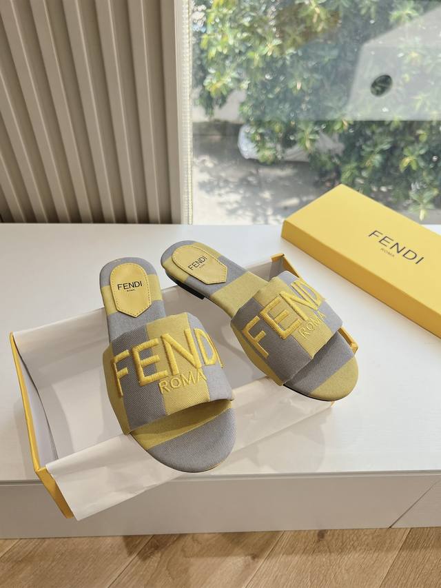 G187顶级版本fendi 芬迪走秀主推系列，新品上线，芬具桌脚设计灵感改创于今年秀场的主推系列鞋履 当季新品拖鞋，众所周知，鞋子永远设计为高级感满满的，高端大