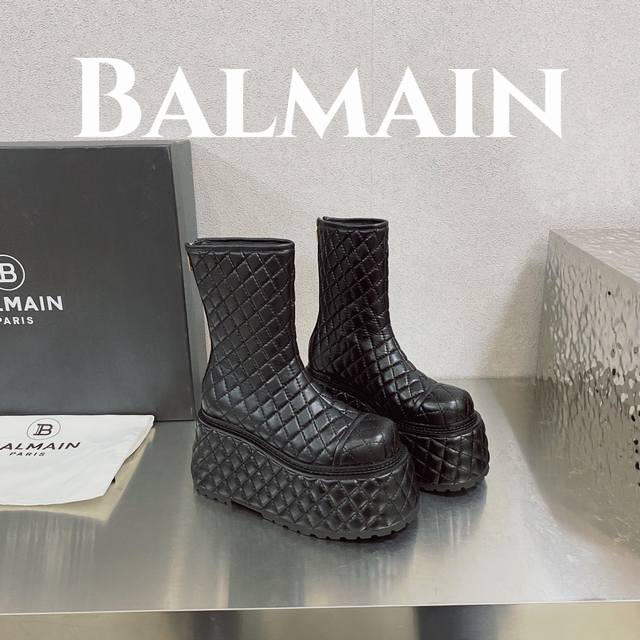 出厂价 Balmain 巴尔曼 独家首发 巴尔曼 秋冬季最新款电绣皮革厚底短靴 重工打造，法国代购原版回来，历经数月全部私模打造，确保所有用料、材质、制作工艺与