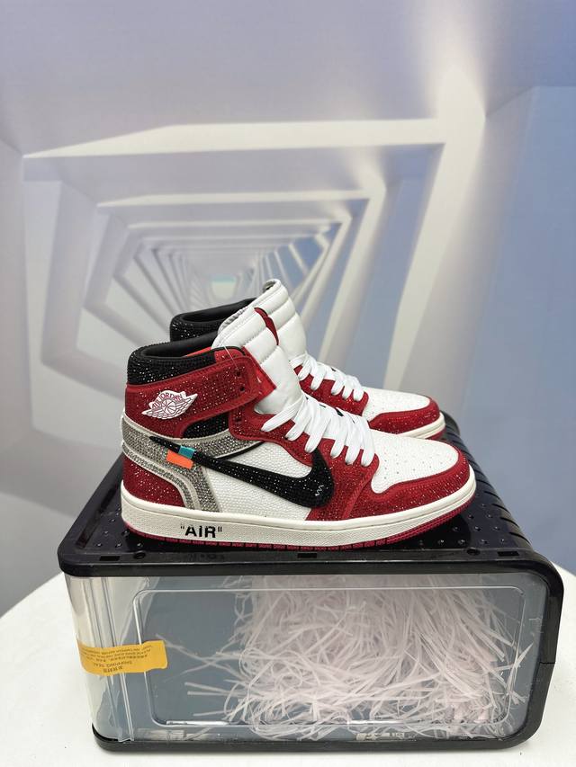 走秀新款 顶级品质air Jordan 代购级 唯独一款不掉钻的满钻鞋，耐克乔一钻石鞋让鞋迷大开眼界，各种意想不到的设计创意，钻石配色方案给大家带来了很多惊喜，