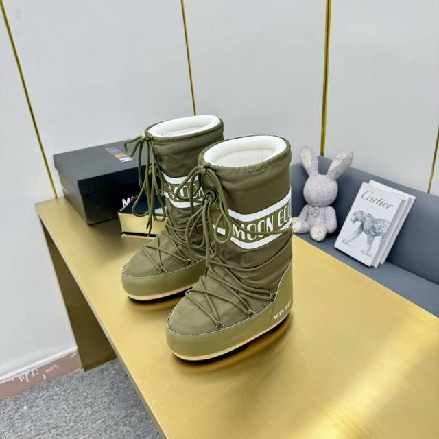 Moon Boot 24Ss 秋冬最新款雪地靴系列 丑萌雪地短靴 忘了ugg吧，时髦人都在穿moon Boot雪地靴 如果你难以接受ugg的复兴 那现在有一款更