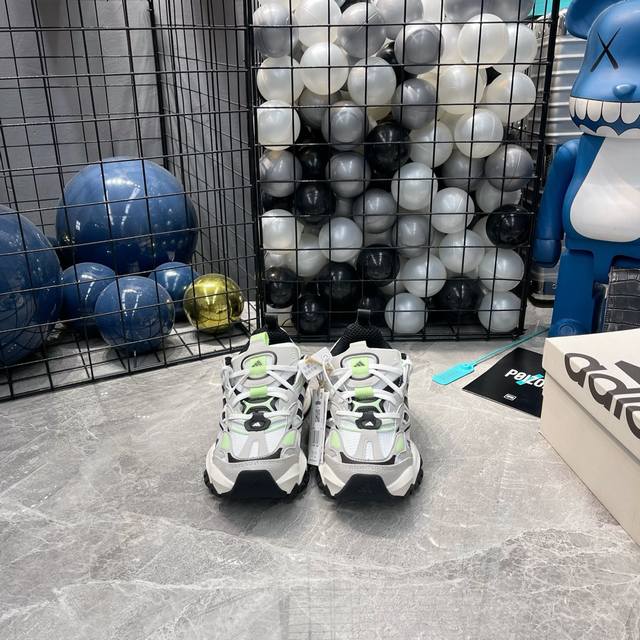 出厂 Adidas三叶草 Xlg 机甲老爹鞋 码数：36-45 含半码 标准尺码