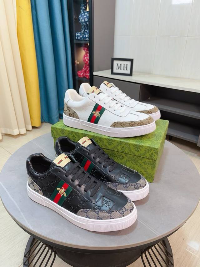 出厂价 Gucci 古奇 新款上市，上图必卖 顶级奢侈品牌，最新時尚休闲男鞋，潮流百搭之款，轻松运动风，鞋面意大利进口鳄鱼纹牛皮真皮内里 加超精细做工。原版个性